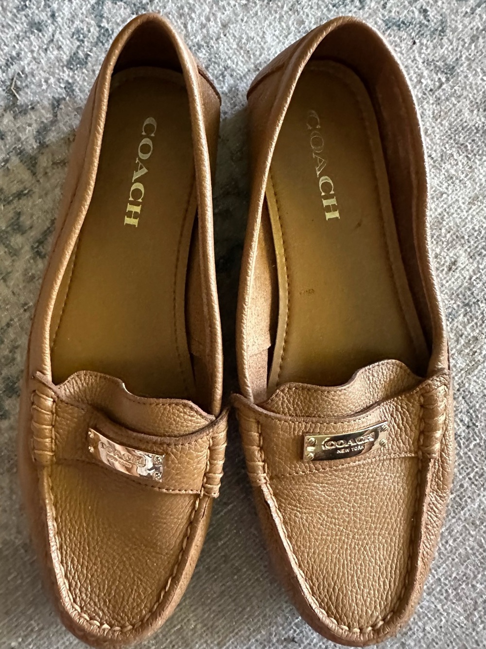 Coach Women's Brown Leather Driving Moccasins Flats - Picture 3 of 5